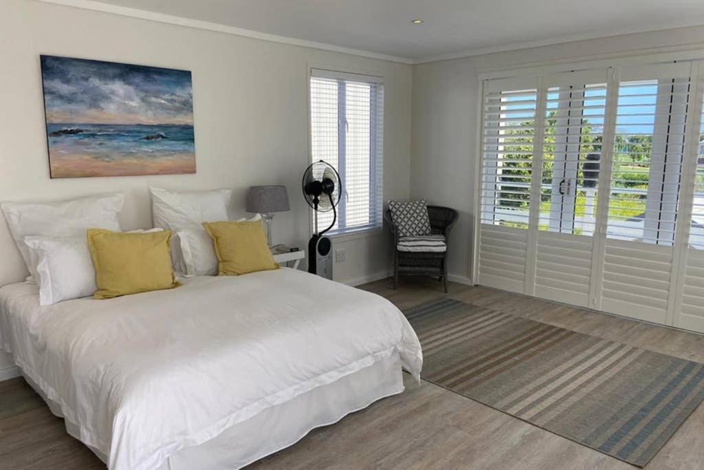 Summit Song - Thesen Island Villa Knysna Exterior photo