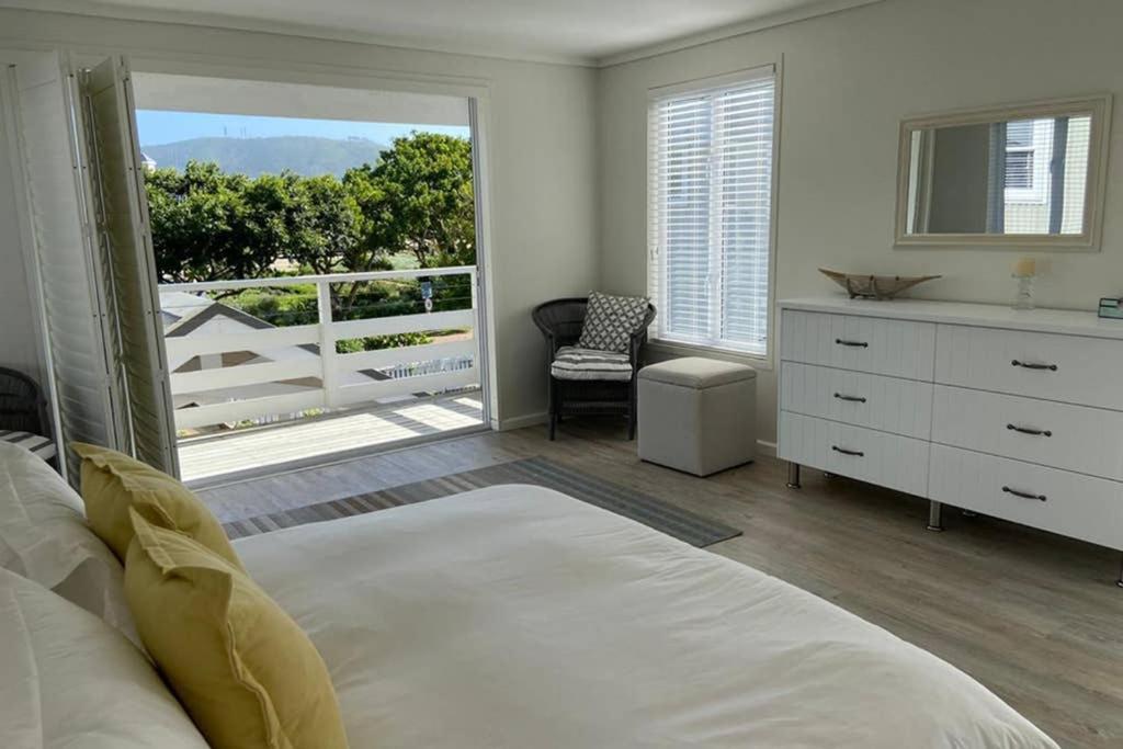 Summit Song - Thesen Island Villa Knysna Exterior photo